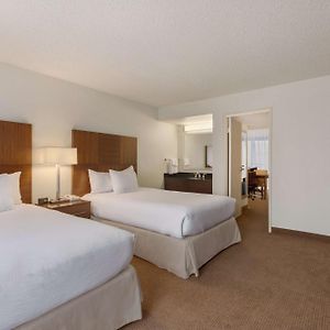 Suite Two Double Beds Sofa Bed Non-Smoking